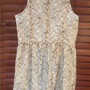 Cynthia Steffens white with black stitching design